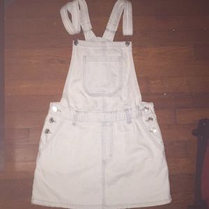 Overall denim skirt